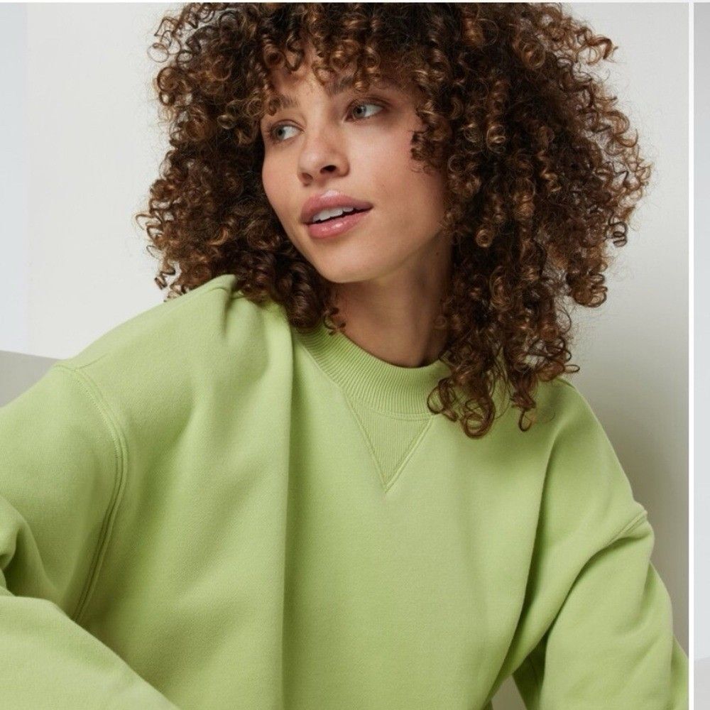 Vuori Light Green Crew Neck Sweater